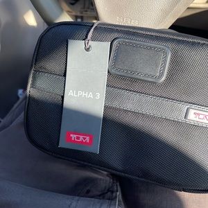 Tumi Toiletry bag ALPHA 3 NWT